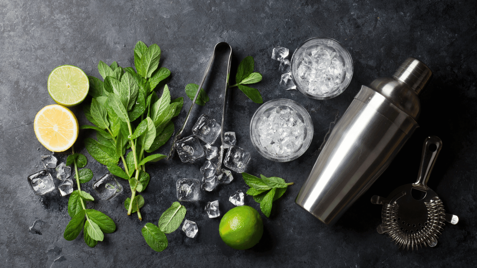 Cocktail-Making and Mixology Course 🍹